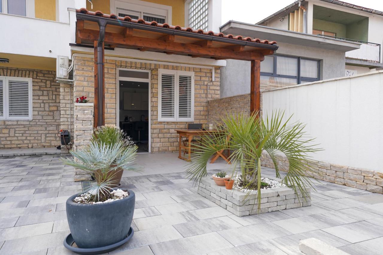 Modern Apartments With Loggia Terrace And Parking Zadar Exterior foto