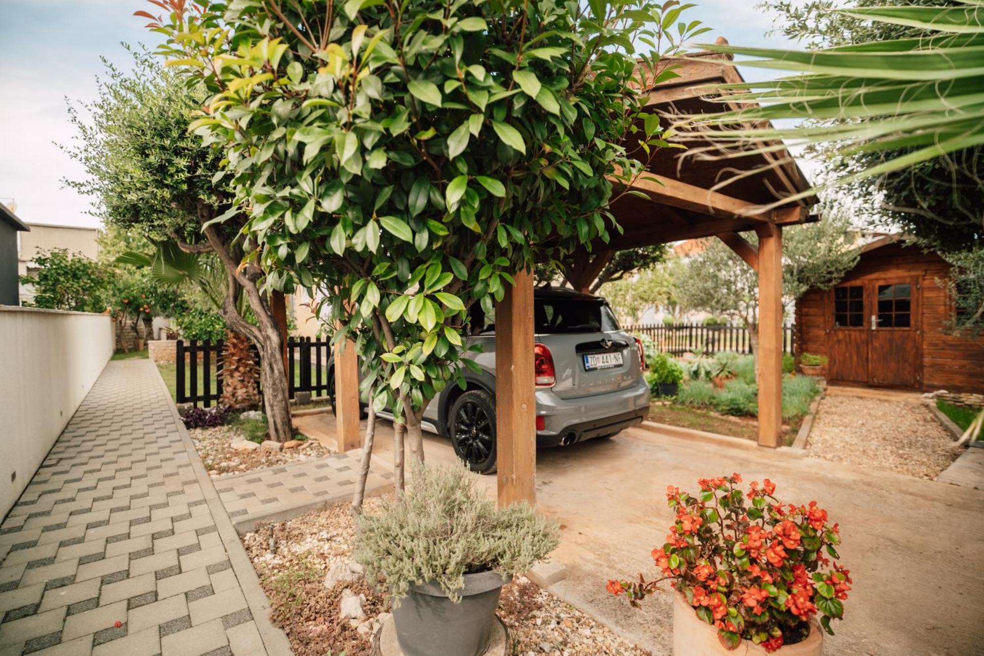 Modern Apartments With Loggia Terrace And Parking Zadar Exterior foto